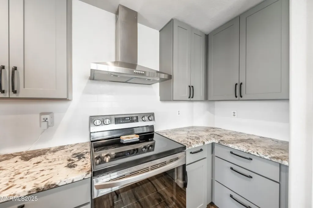 236 La Costa Dayton NV 89403