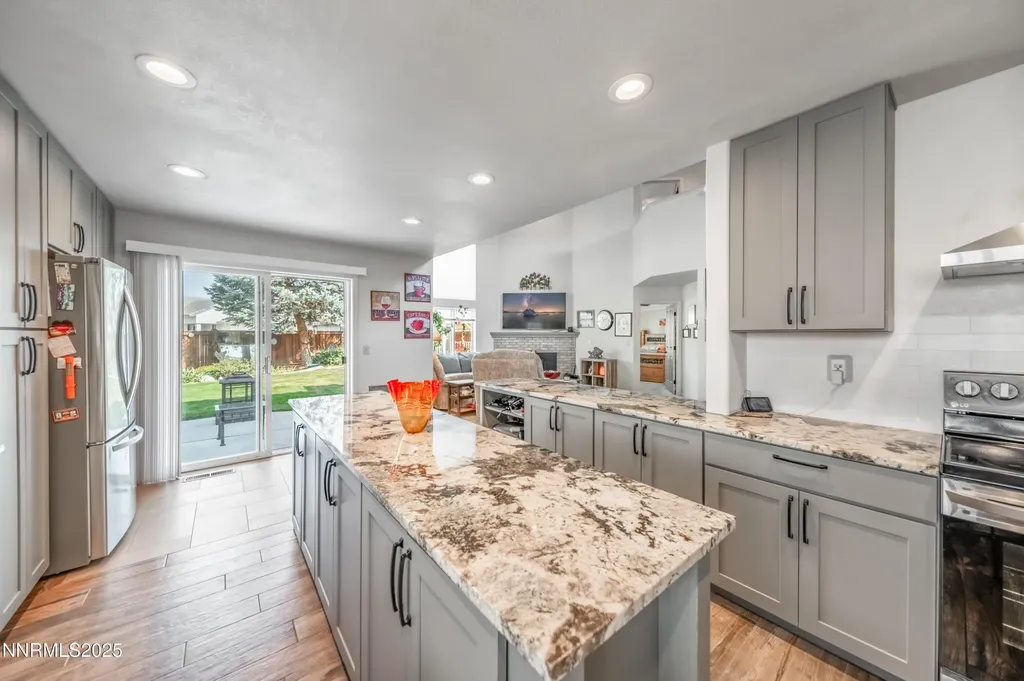 236 La Costa Dayton NV 89403