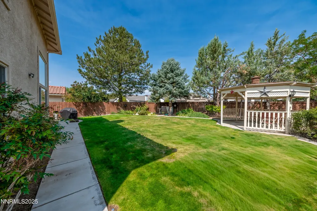 236 La Costa Dayton NV 89403