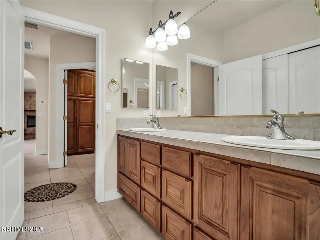1124 Fork Minden NV 89423