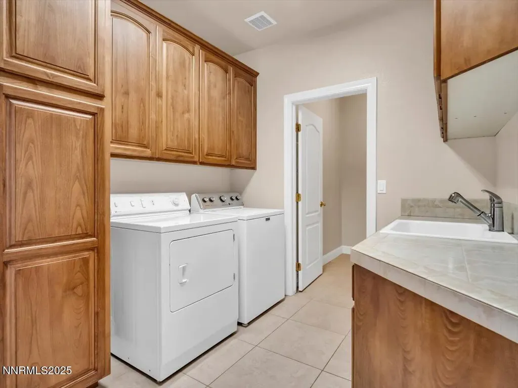 1124 Fork Minden NV 89423