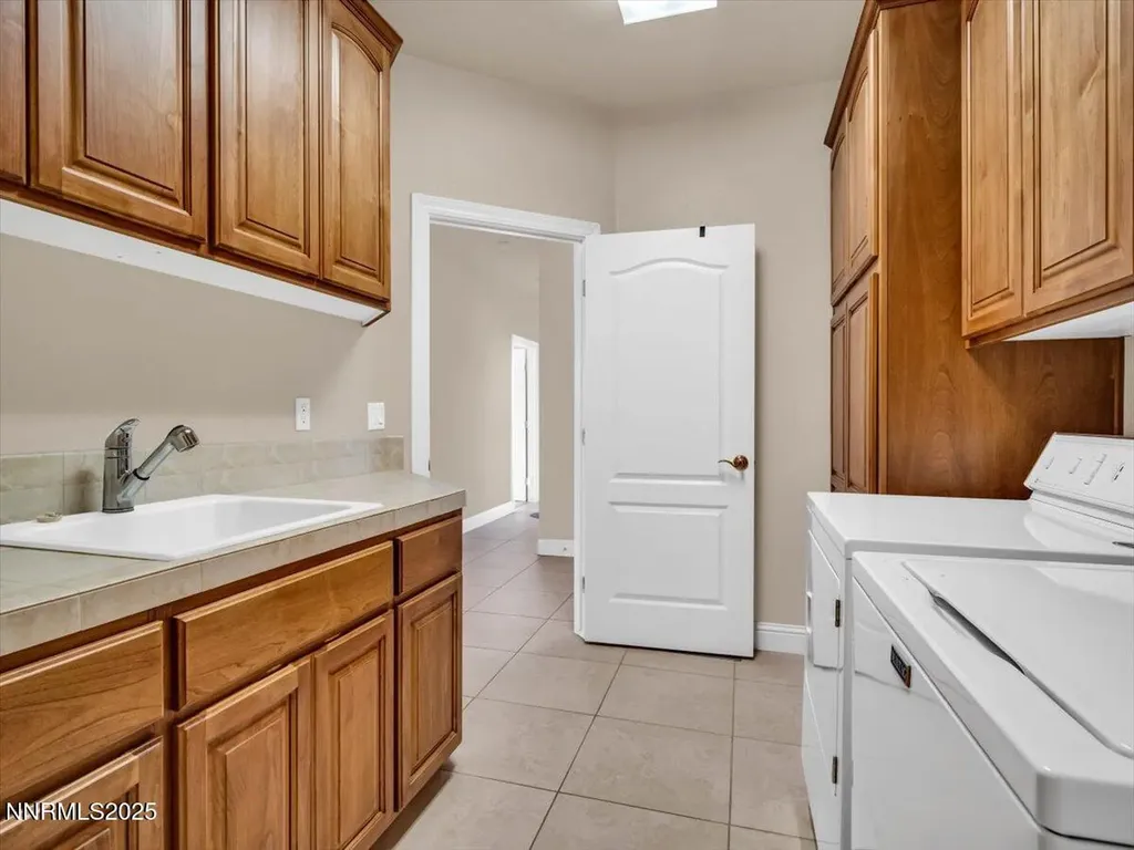 1124 Fork Minden NV 89423