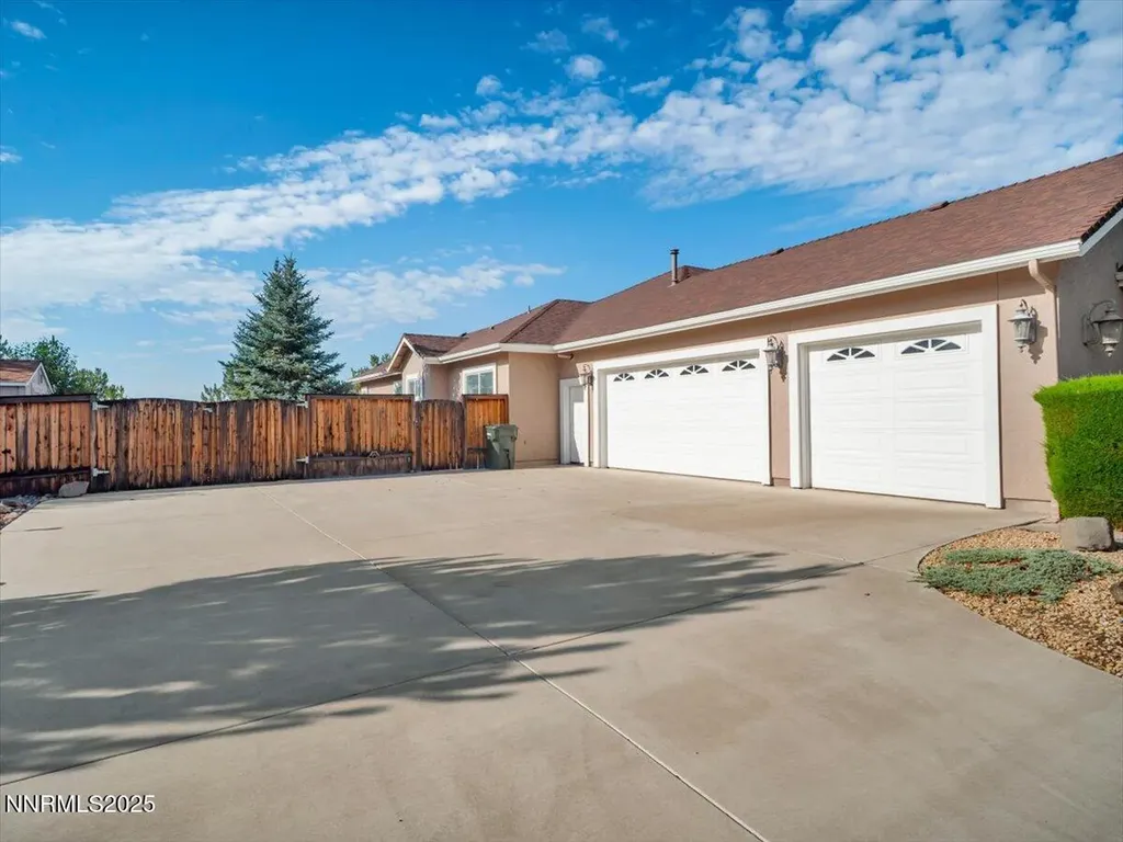1124 Fork Minden NV 89423