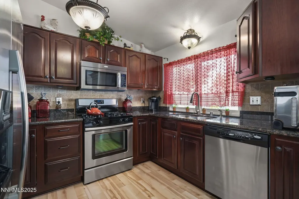 1044 Glen Martin Sparks NV 89434