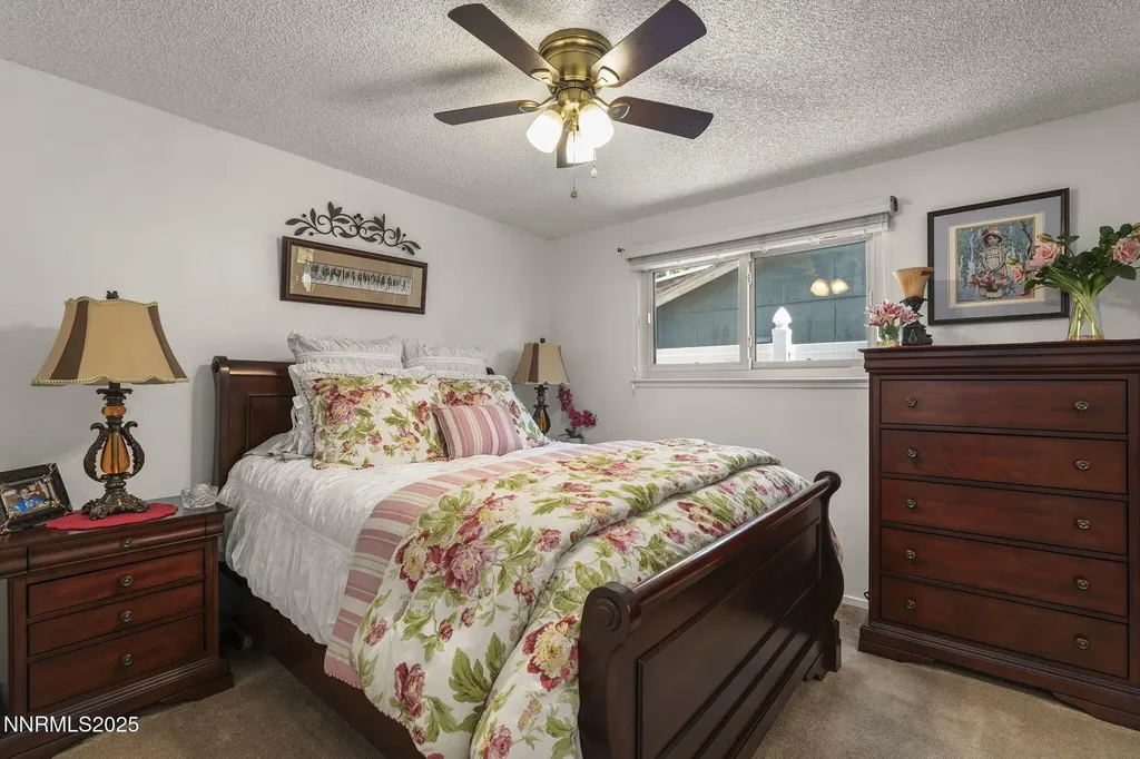 1044 Glen Martin Sparks NV 89434