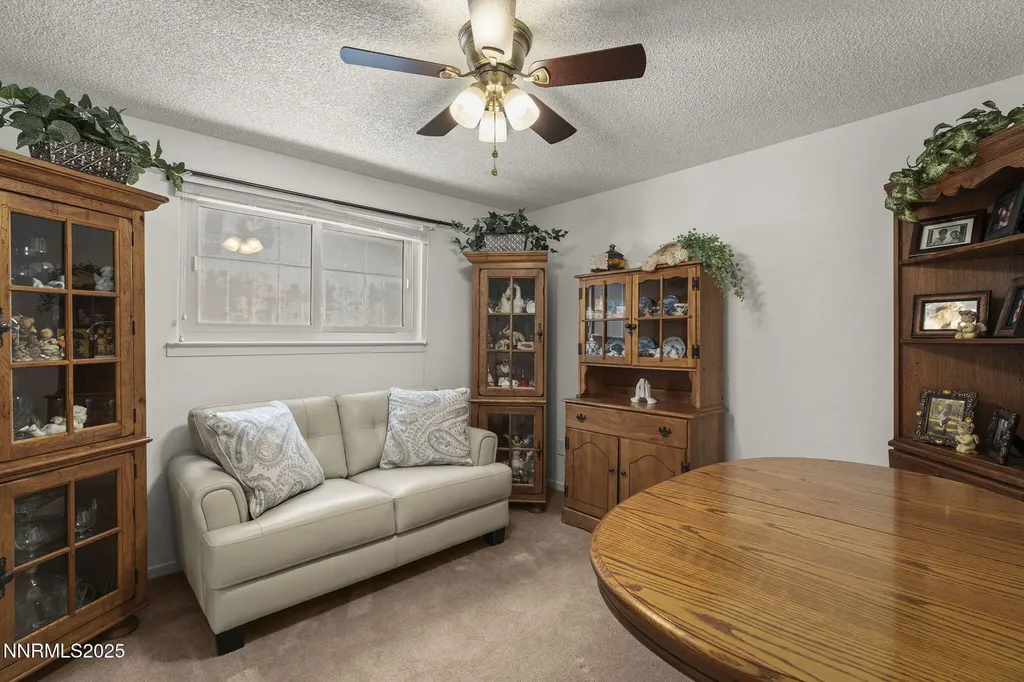 1044 Glen Martin Sparks NV 89434