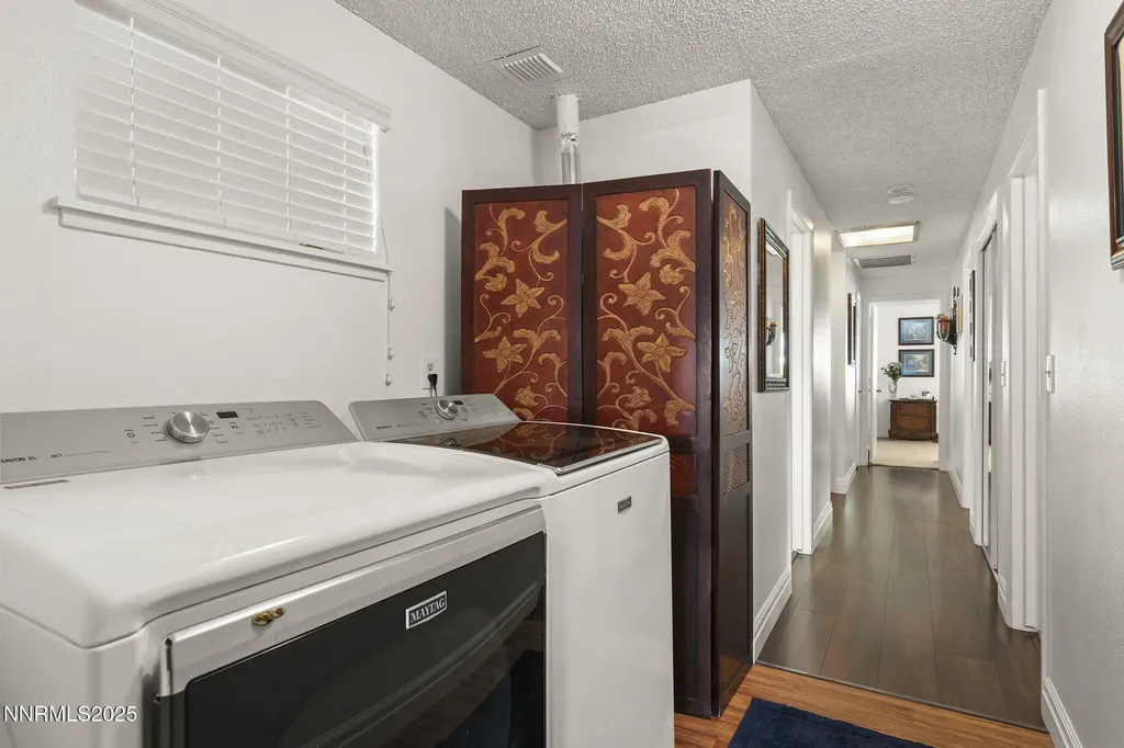 1044 Glen Martin Sparks NV 89434