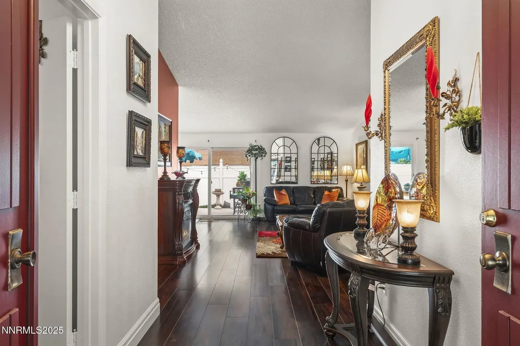 1044 Glen Martin Sparks NV 89434