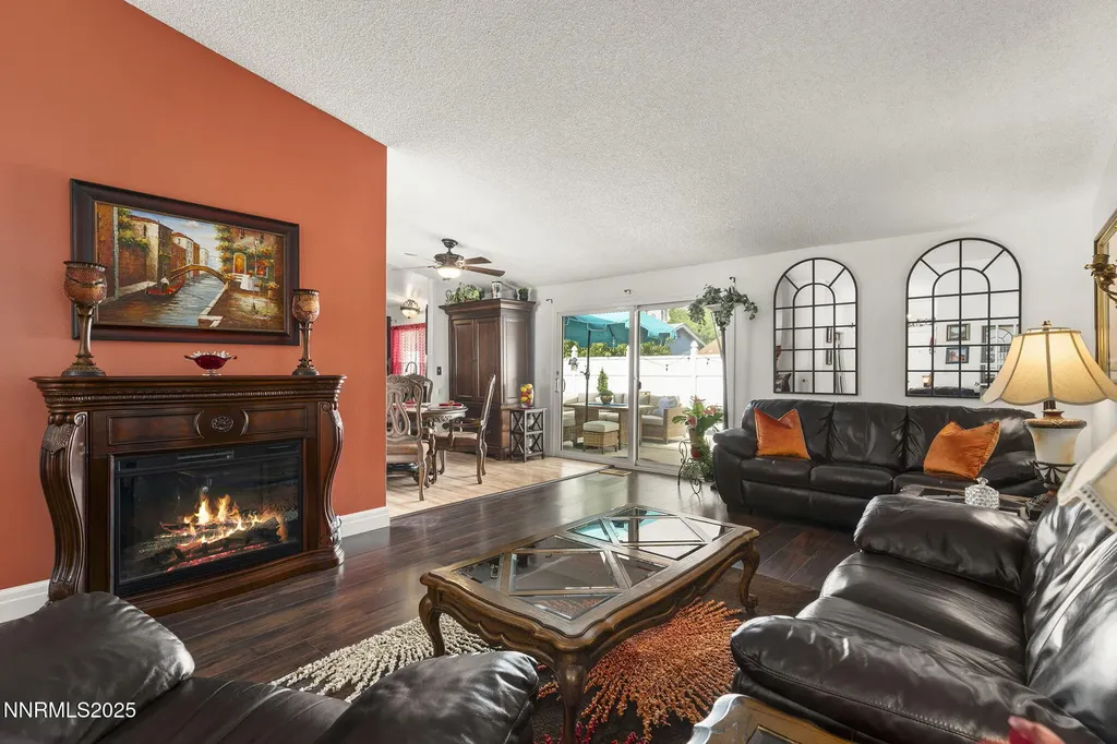 1044 Glen Martin Sparks NV 89434