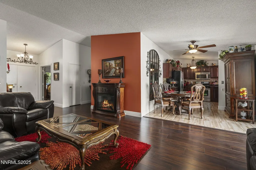 1044 Glen Martin Sparks NV 89434