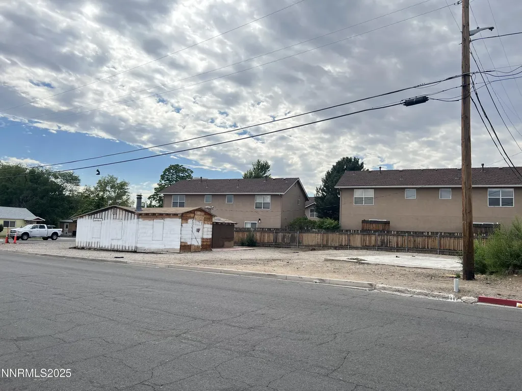 3301 Smith Reno NV 89509