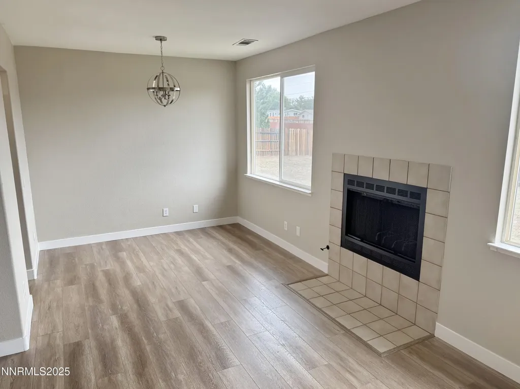 3868 Snow Valley Reno NV 89508