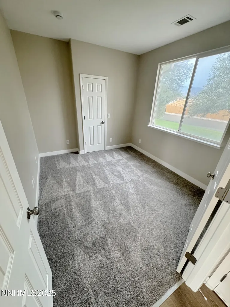 3868 Snow Valley Reno NV 89508