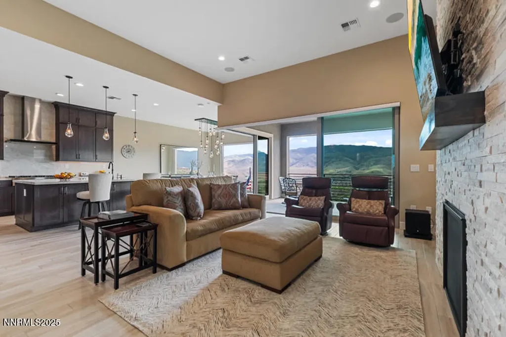 8900 Suncreek Reno NV 89523