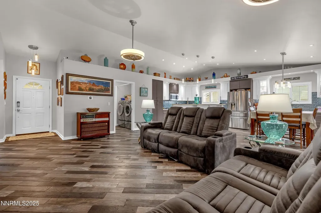 155 Veronica Spanish Springs NV 89436