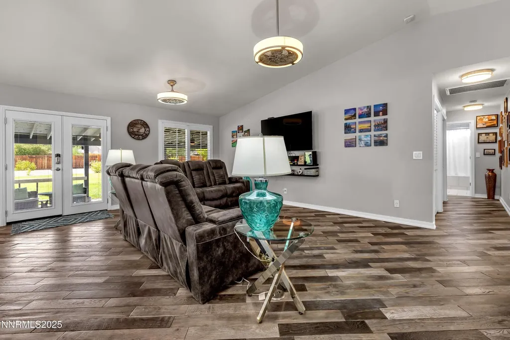 155 Veronica Spanish Springs NV 89436