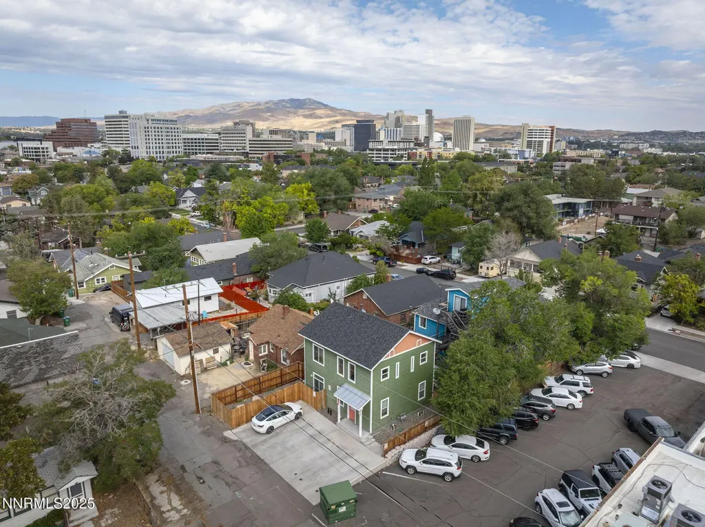 446 Roberts Reno NV 89502
