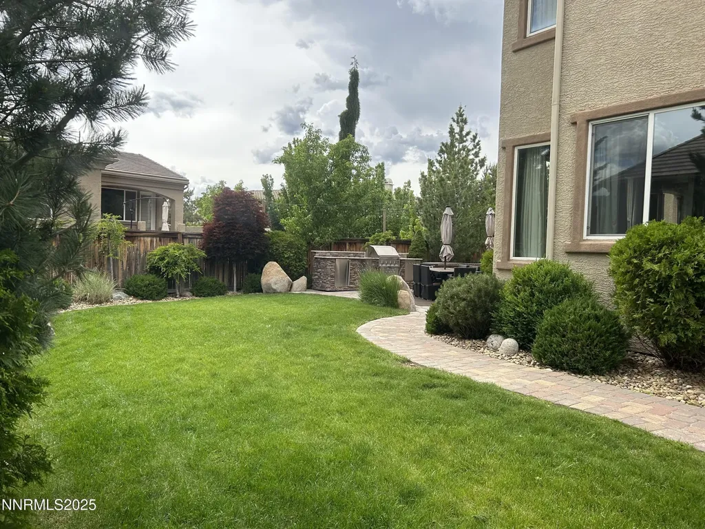 1845 Graysburg Reno NV 89523