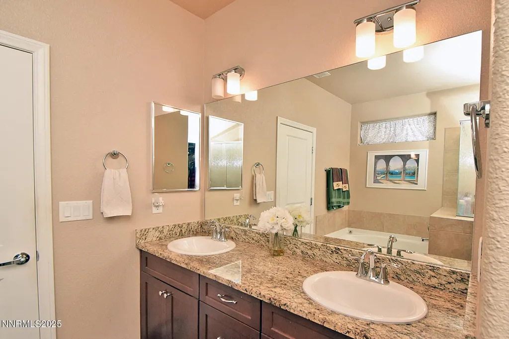 4956 Monrovia Sparks NV 89436