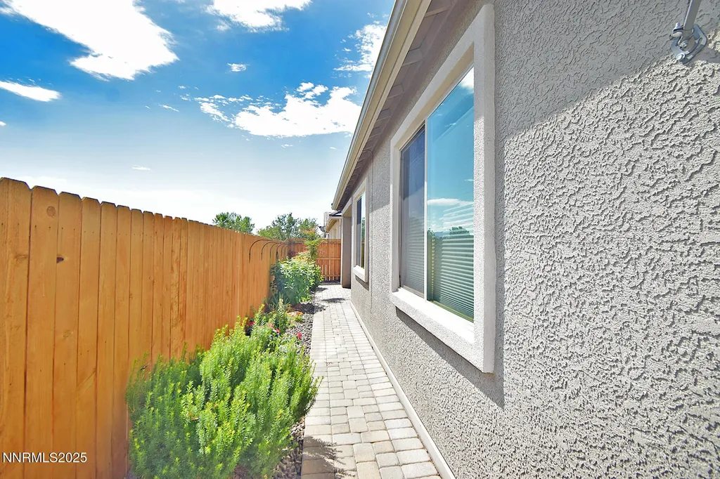 4956 Monrovia Sparks NV 89436