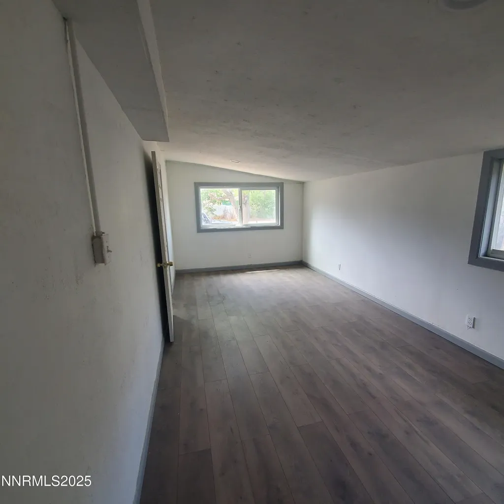 742 D Hawthorne NV 89415