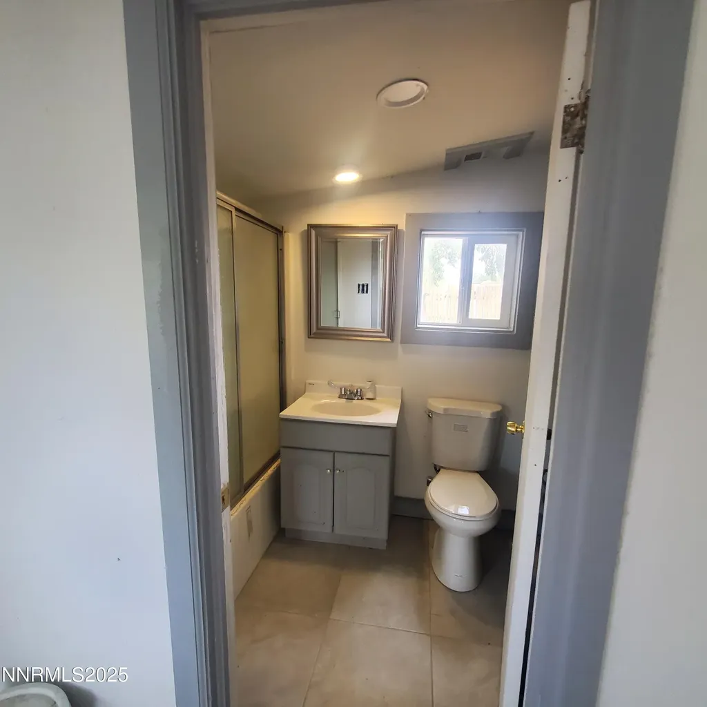 742 D Hawthorne NV 89415