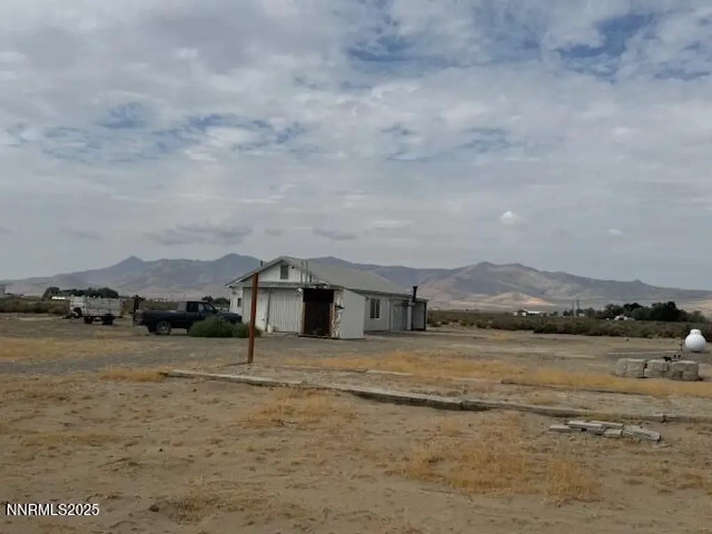 5415 Springfield Road Winnemucca NV 89445