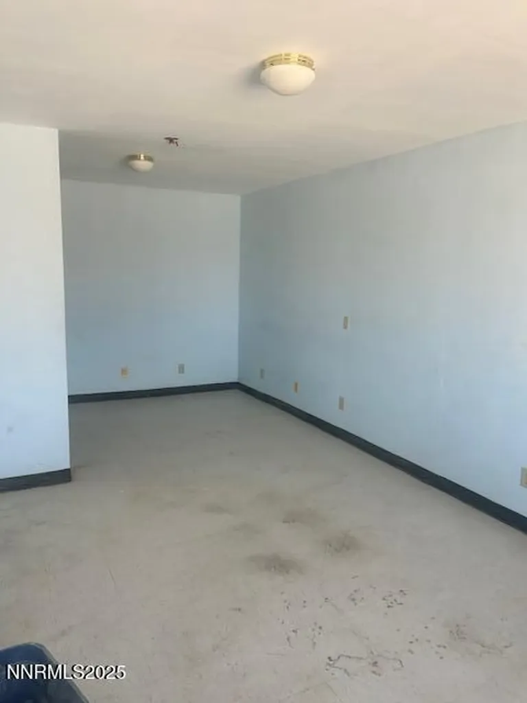 5415 Springfield Road Winnemucca NV 89445