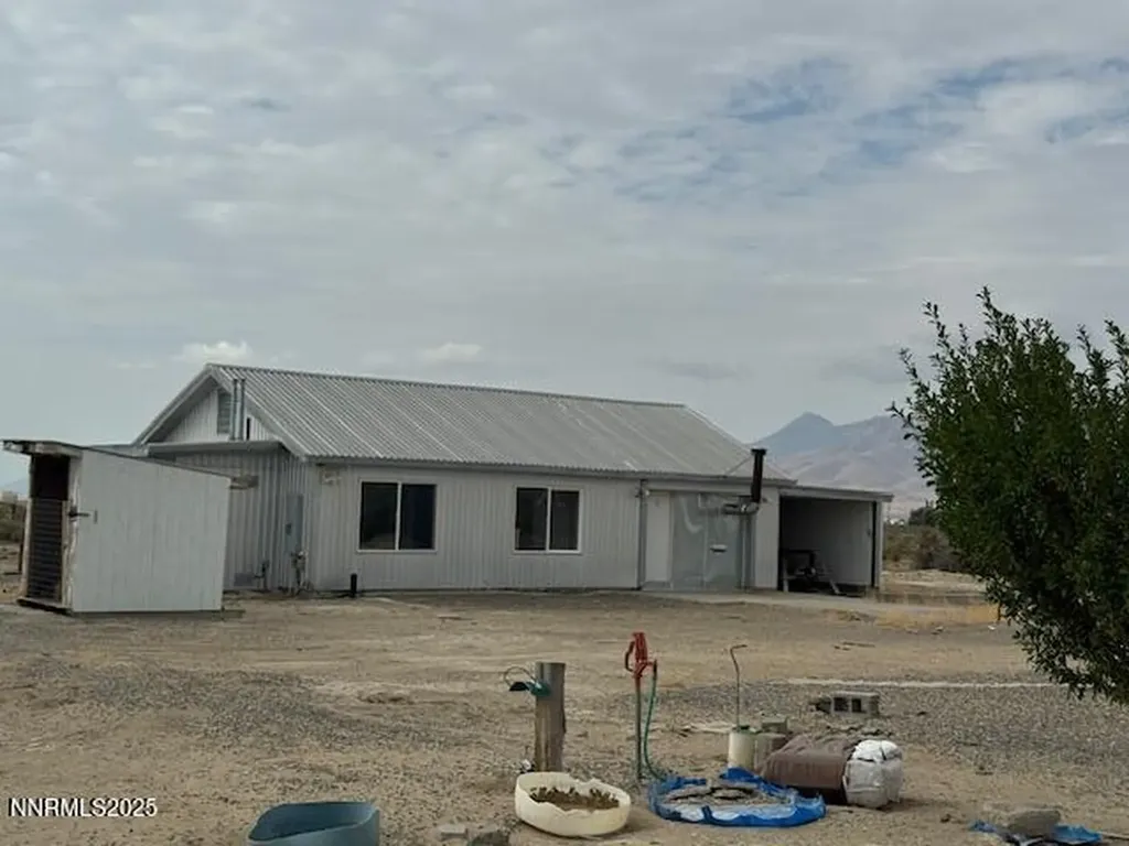 5415 Springfield Road Winnemucca NV 89445