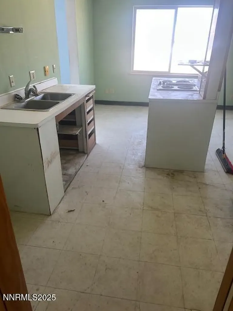 5415 Springfield Road Winnemucca NV 89445