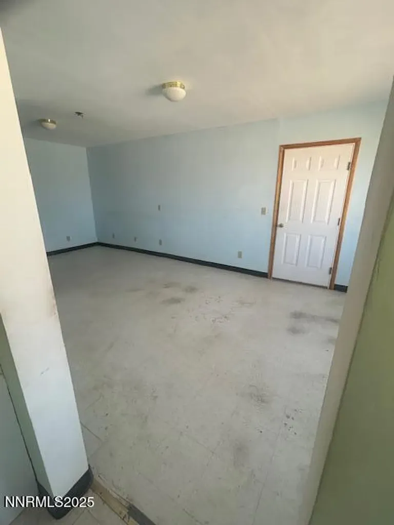 5415 Springfield Road Winnemucca NV 89445