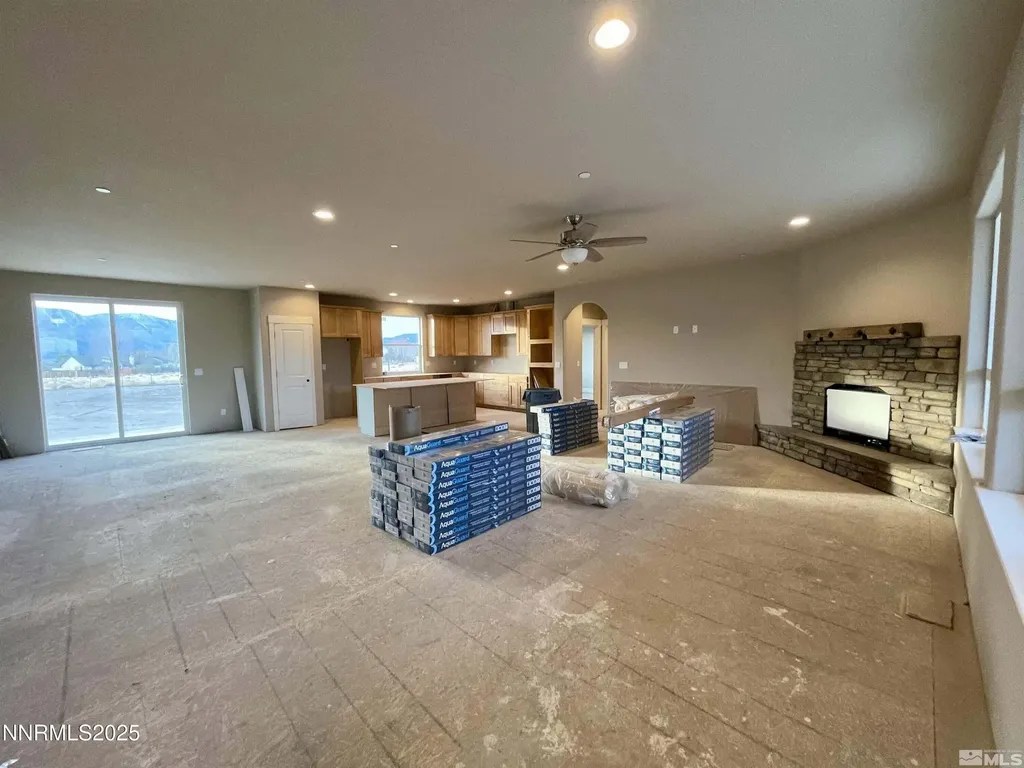 2608 Gordon Minden NV 89423