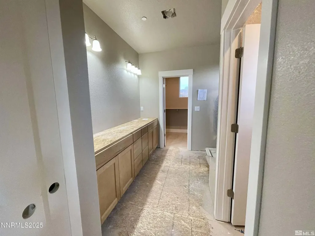 2608 Gordon Minden NV 89423
