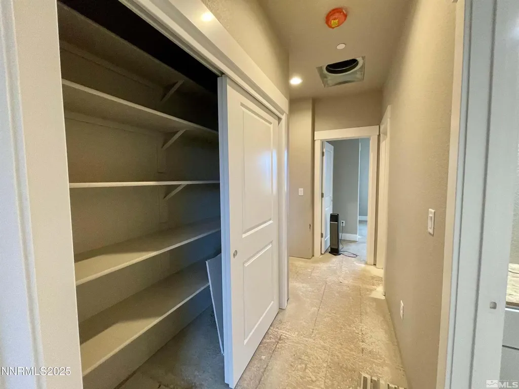 2608 Gordon Minden NV 89423