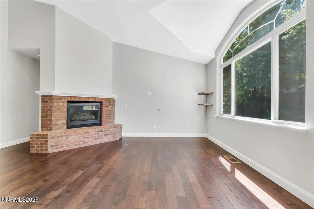 4559 Village Green Reno NV 89519