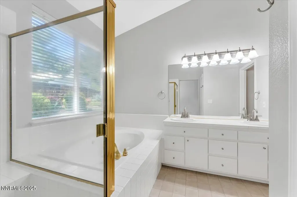 4559 Village Green Reno NV 89519