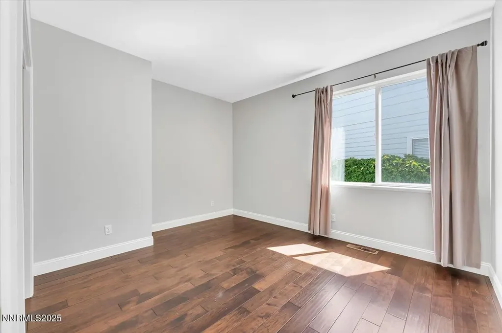 4559 Village Green Reno NV 89519