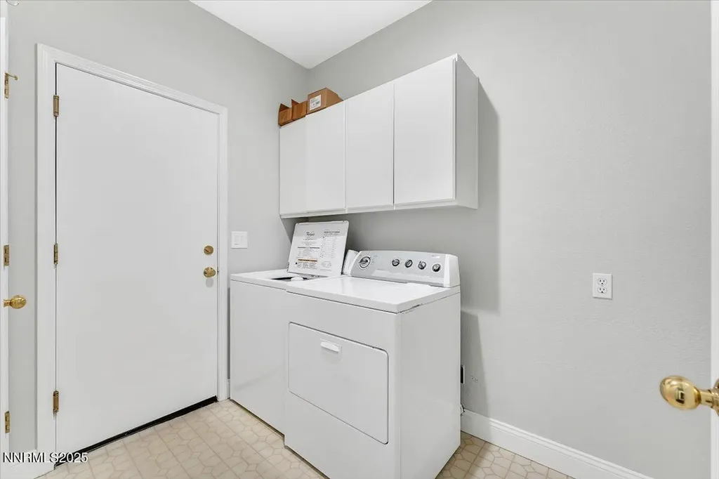 4559 Village Green Reno NV 89519
