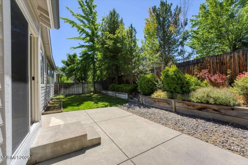 4559 Village Green Reno NV 89519