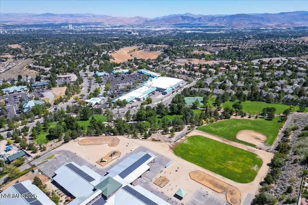 4559 Village Green Reno NV 89519