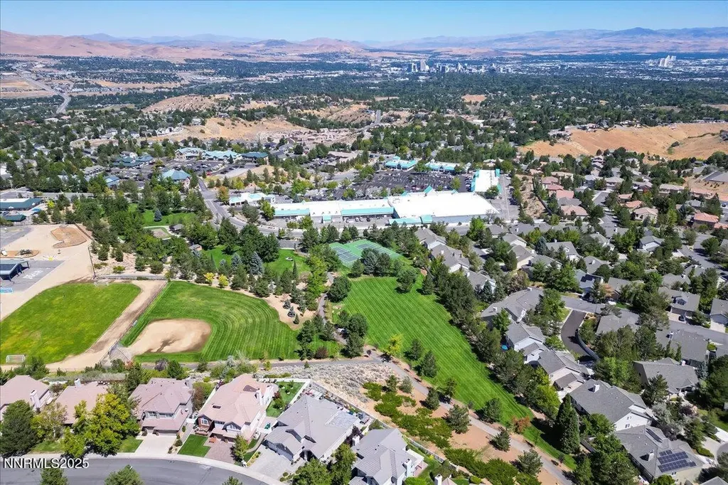 4559 Village Green Reno NV 89519