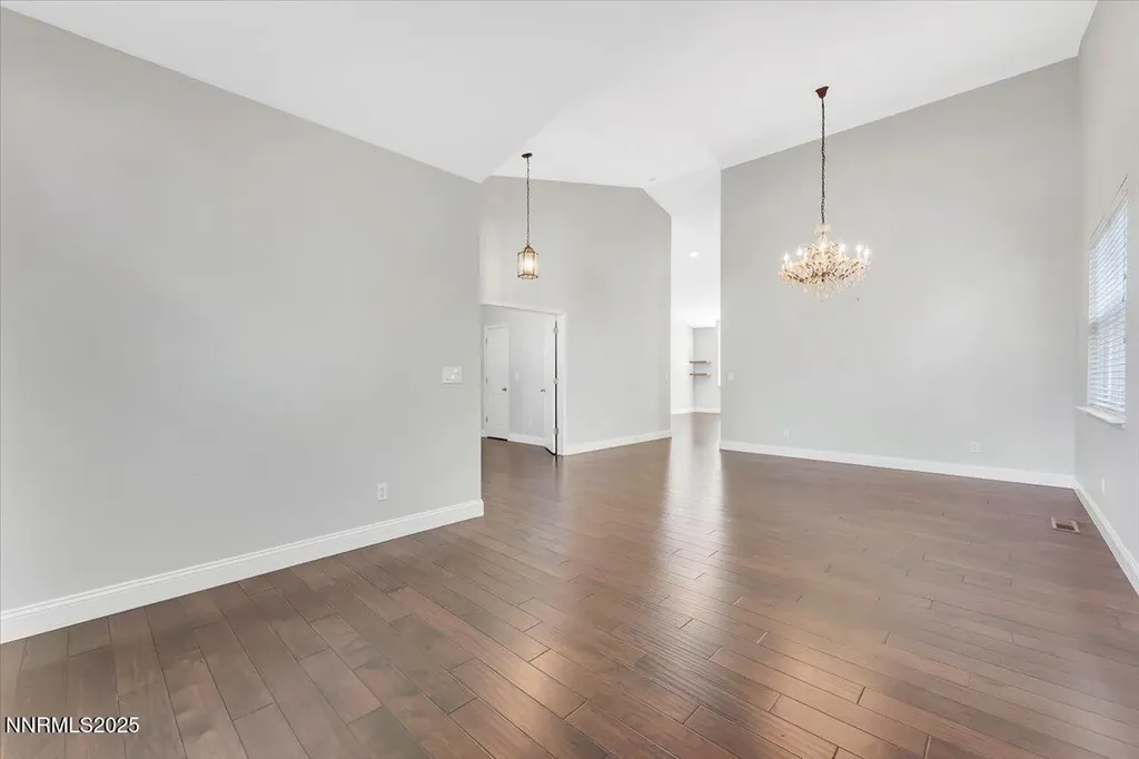 4559 Village Green Reno NV 89519