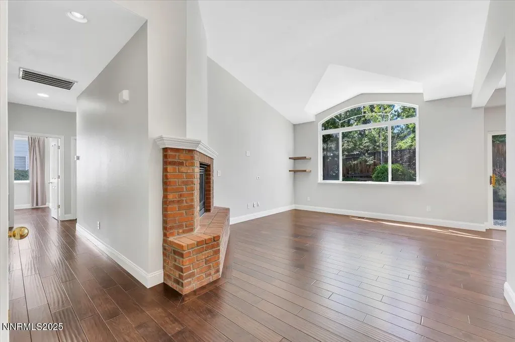 4559 Village Green Reno NV 89519