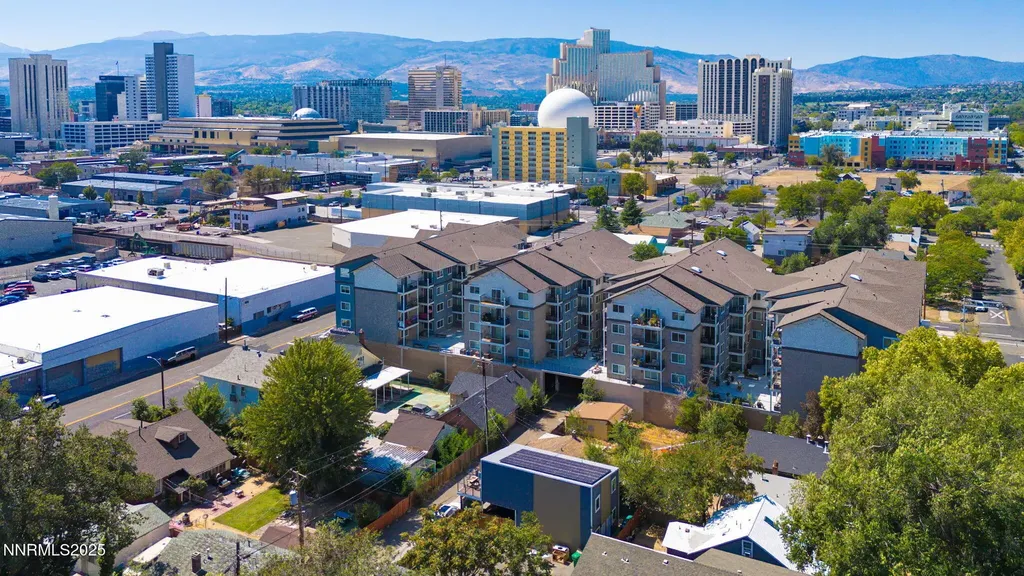 442 7th Reno NV 89512