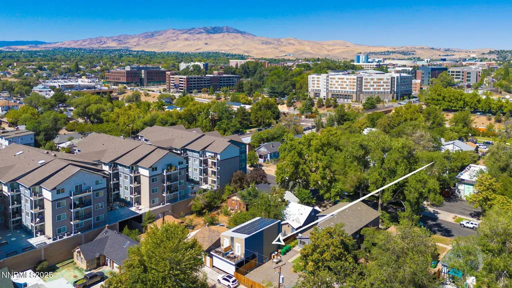 442 7th Reno NV 89512