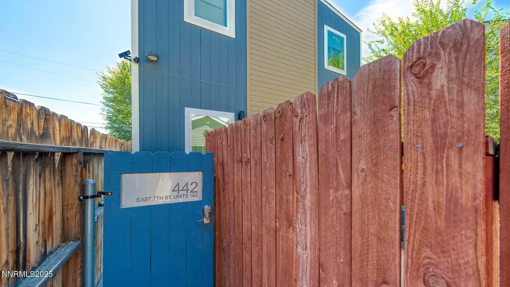 442 7th Reno NV 89512