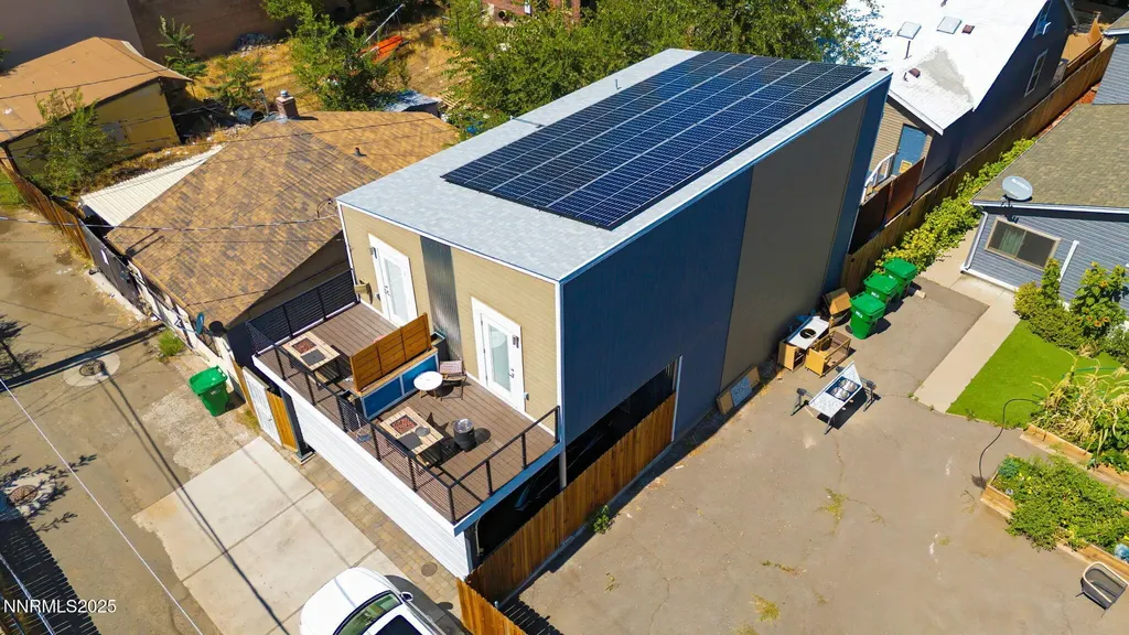 442 7th Reno NV 89512