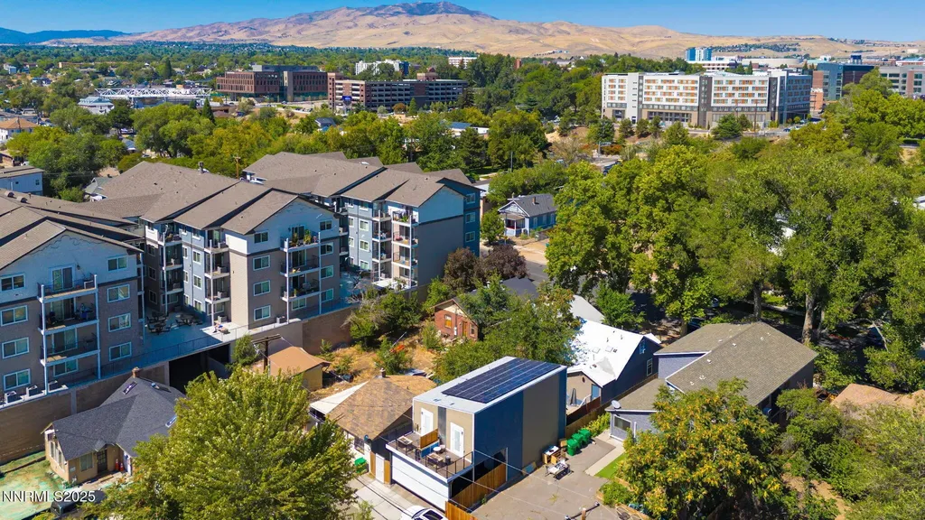 442 7th Reno NV 89512