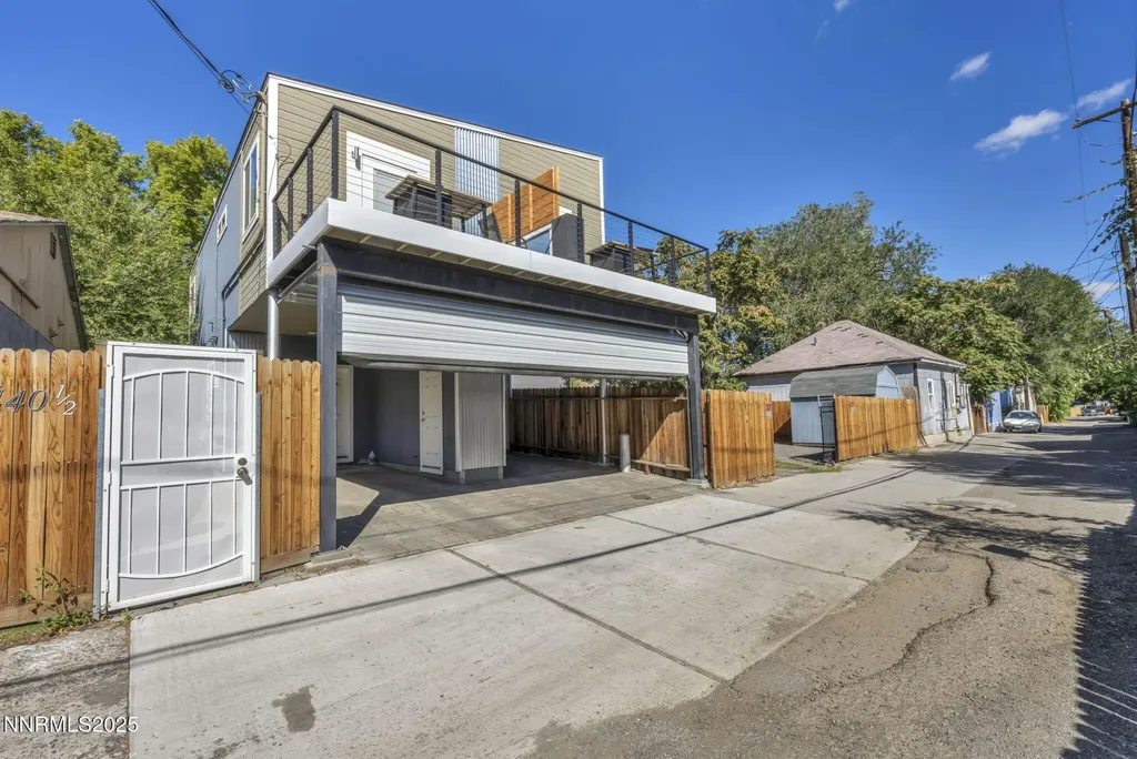 442 7th Reno NV 89512