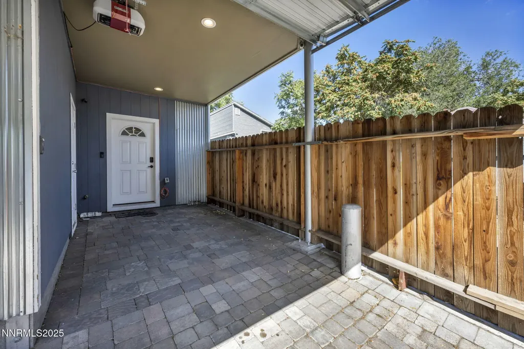 442 7th Reno NV 89512